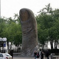 monumento de um dedo