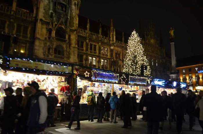Barraquinhas da feira de Natal em Munique